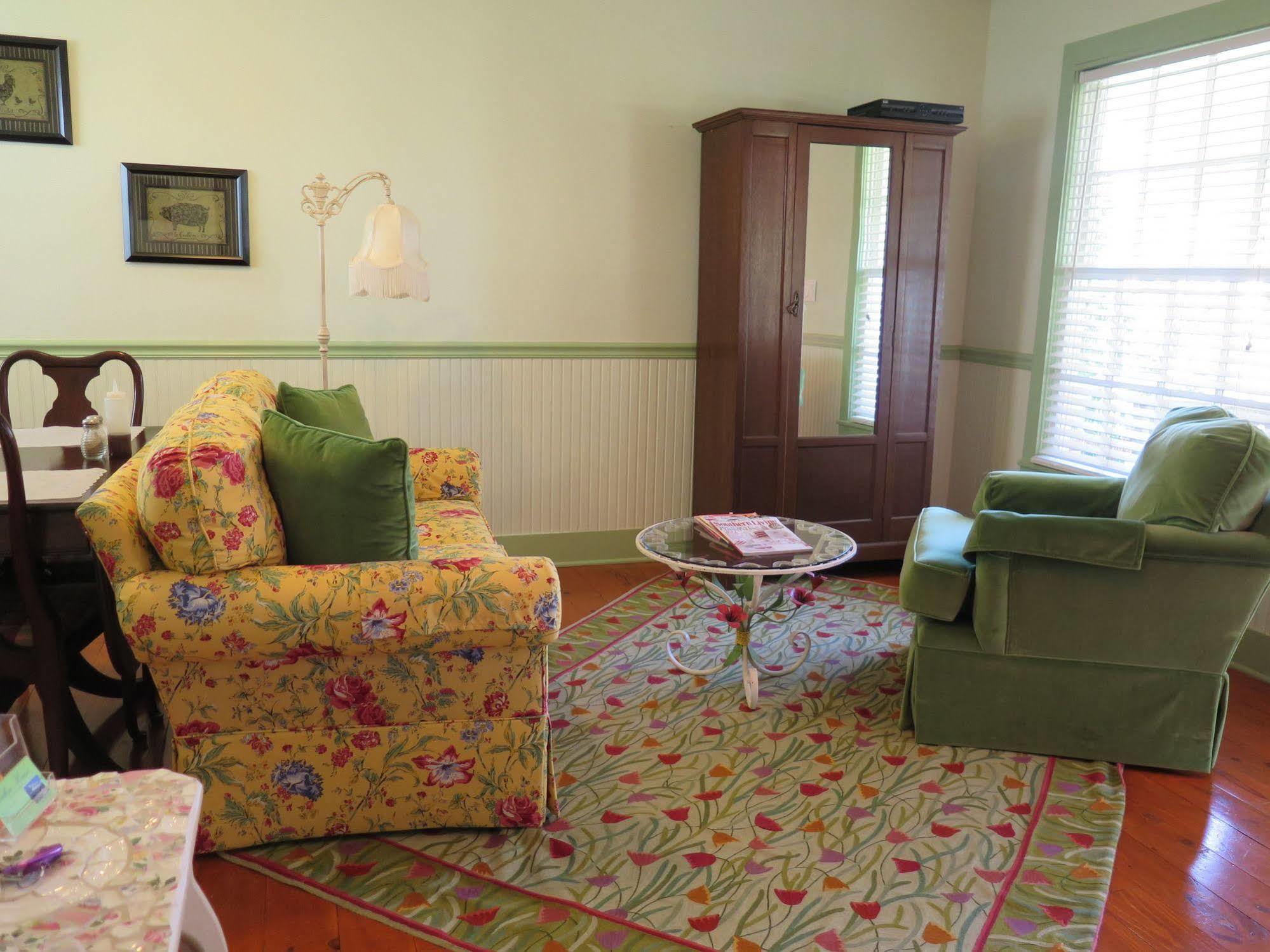 Yellow House B&B Salado Exterior foto